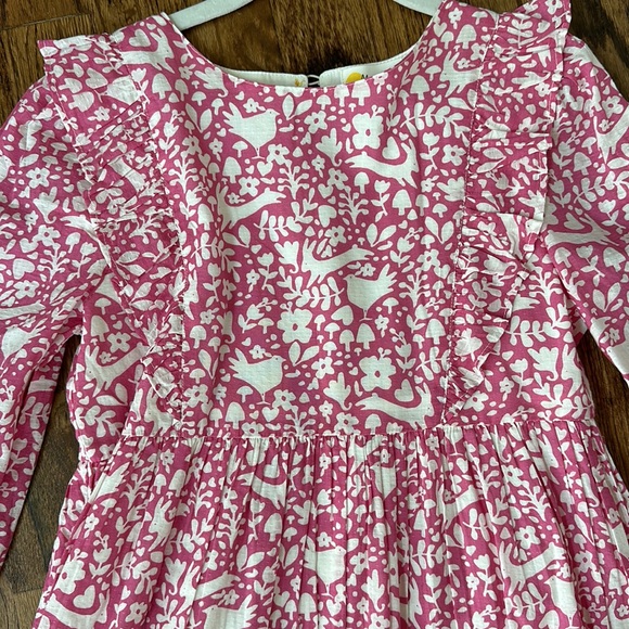 Beautiful dress! - Picture 2 of 4